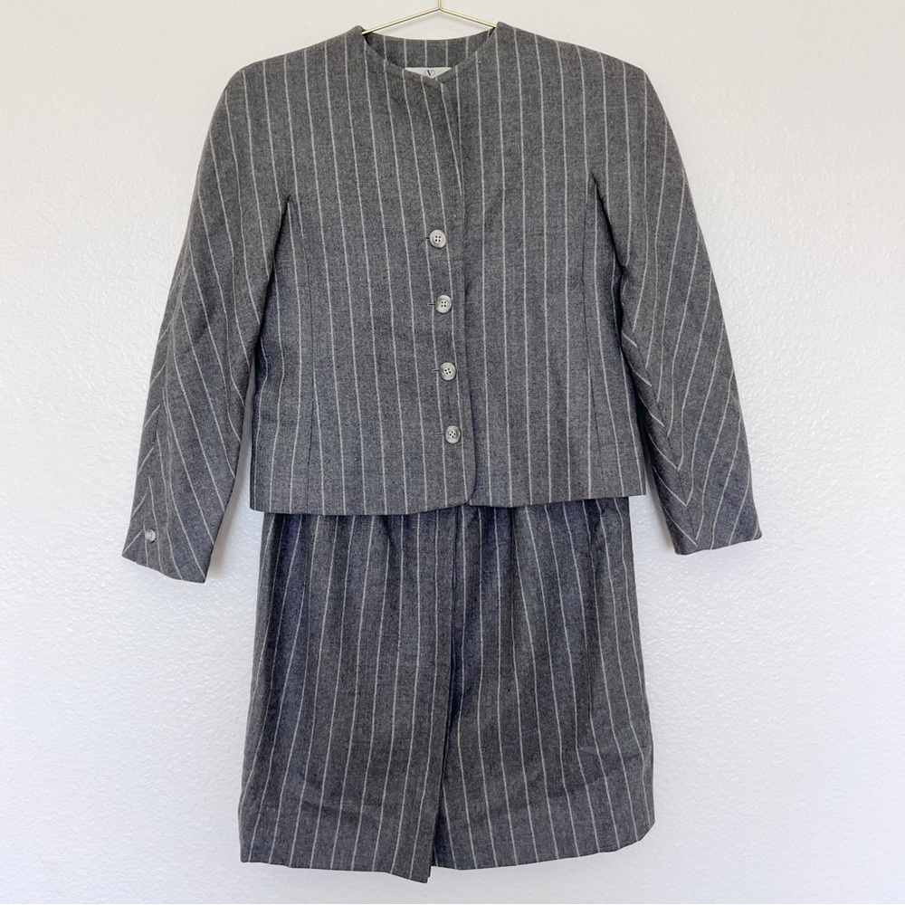 VALENTINO GARAVANI 2-Piece Vintage Wool Pinstriped Jacket and Skirt Set SZ 6